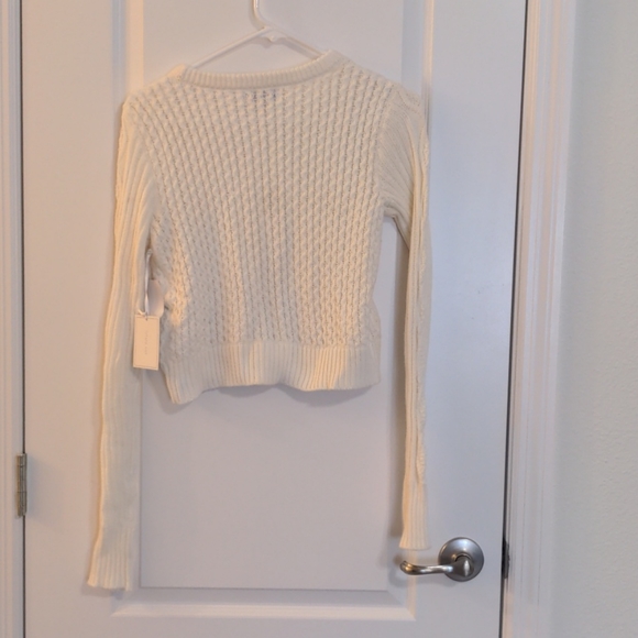 1.State Crop Sweater - Picture 6 of 6